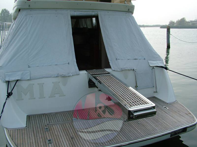 Azimut Az 43 fly 3 cabine