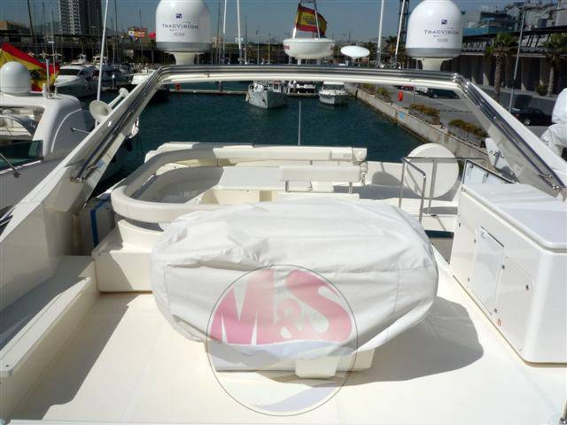 Ferretti 731 fly