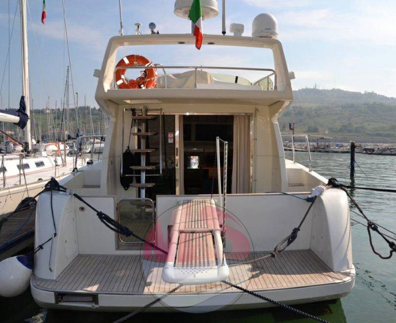 Carnevali 43 fly 3 cabine