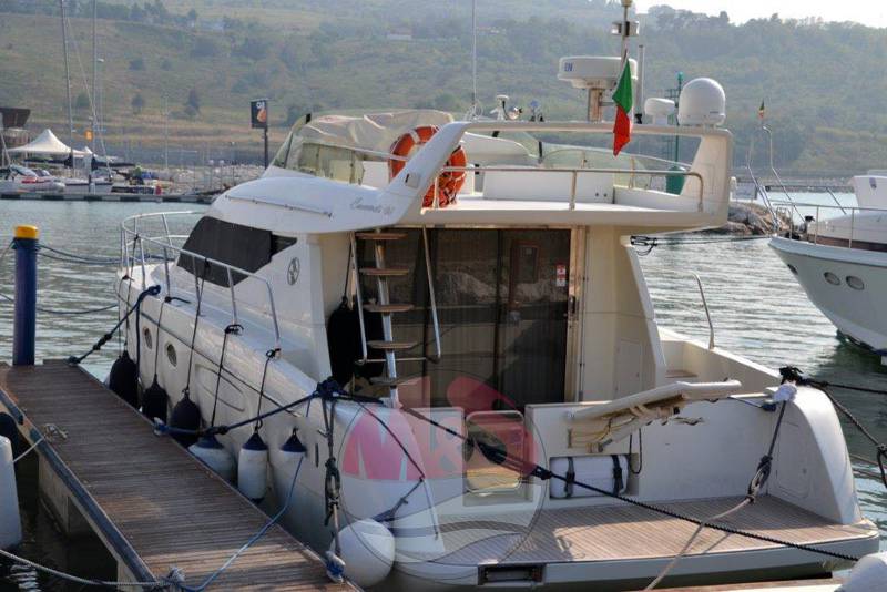 Carnevali 43 fly 3 cabine