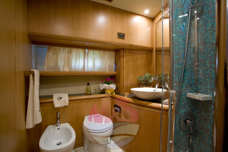 Cantieri estensi Maine 530 fly