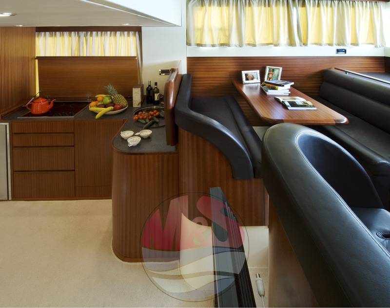 Cantieri estensi Maine 530 fly