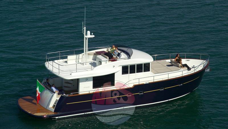Cantieri estensi Maine 530 fly