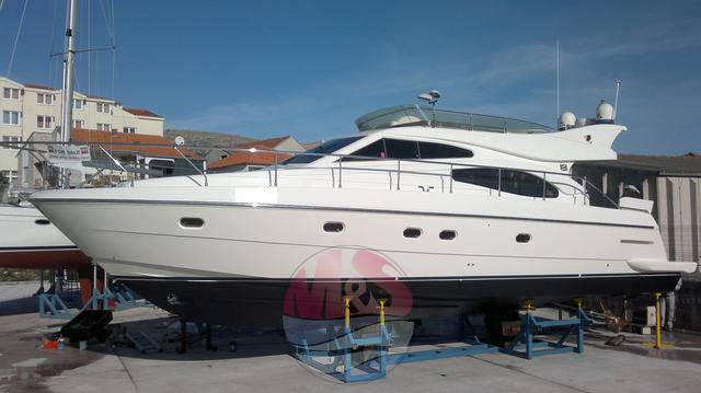 Ferretti 480 fly