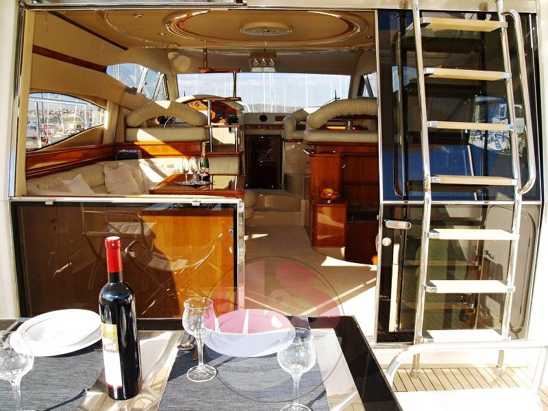 Ferretti 480 fly