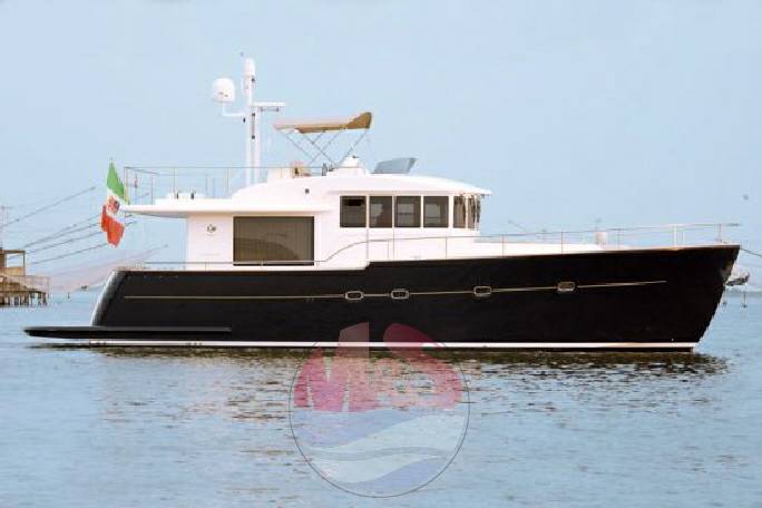 Cantieri estensi Maine 530 fly
