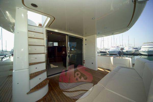 Cantieri estensi Maine 530 fly