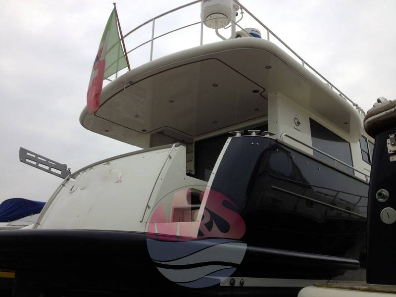Cantieri estensi Maine 530 fly
