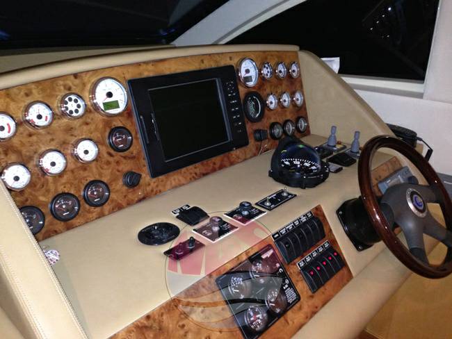 Gulf craft Majesty 56 fly