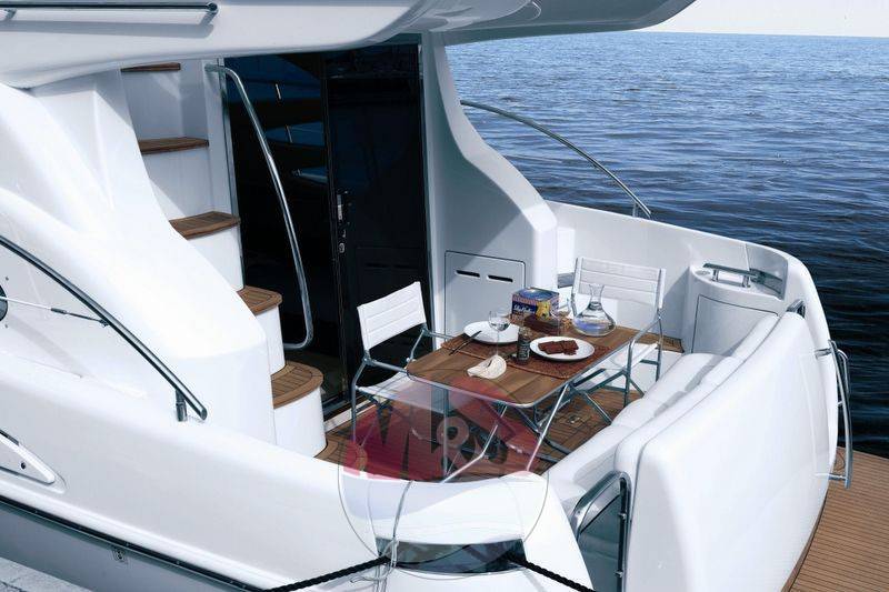 Azimut 39 fly
