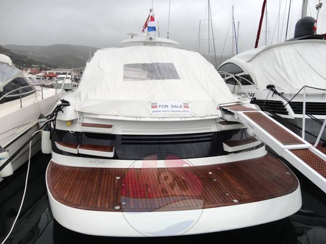Pershing 52 htop