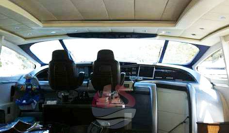 Pershing 88 silver