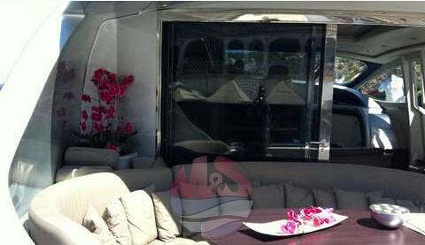 Pershing 88 silver