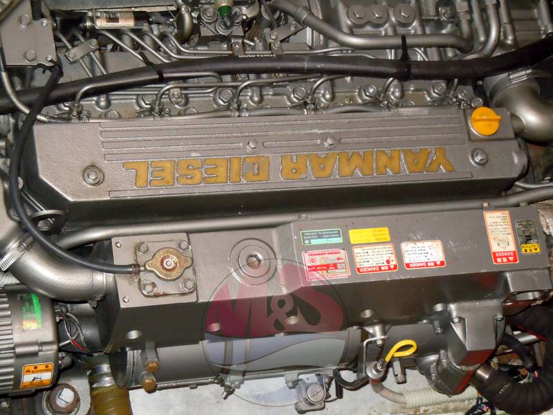 Bertram trojan 340 mid cabin express