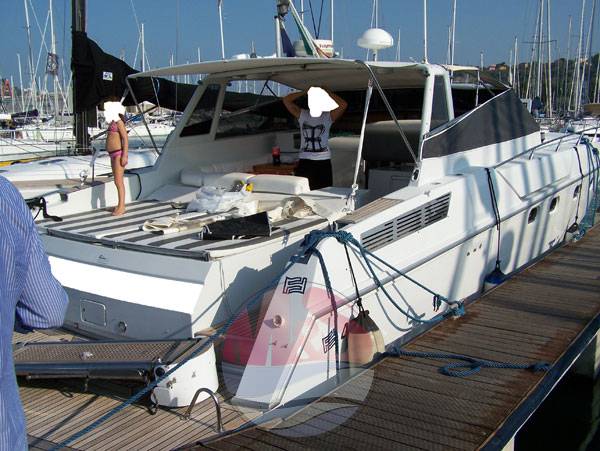Ferretti 47 open