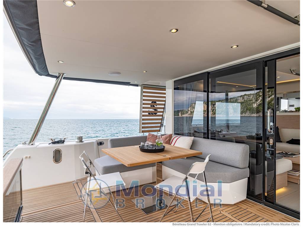 Beneteau Grand trawler 62