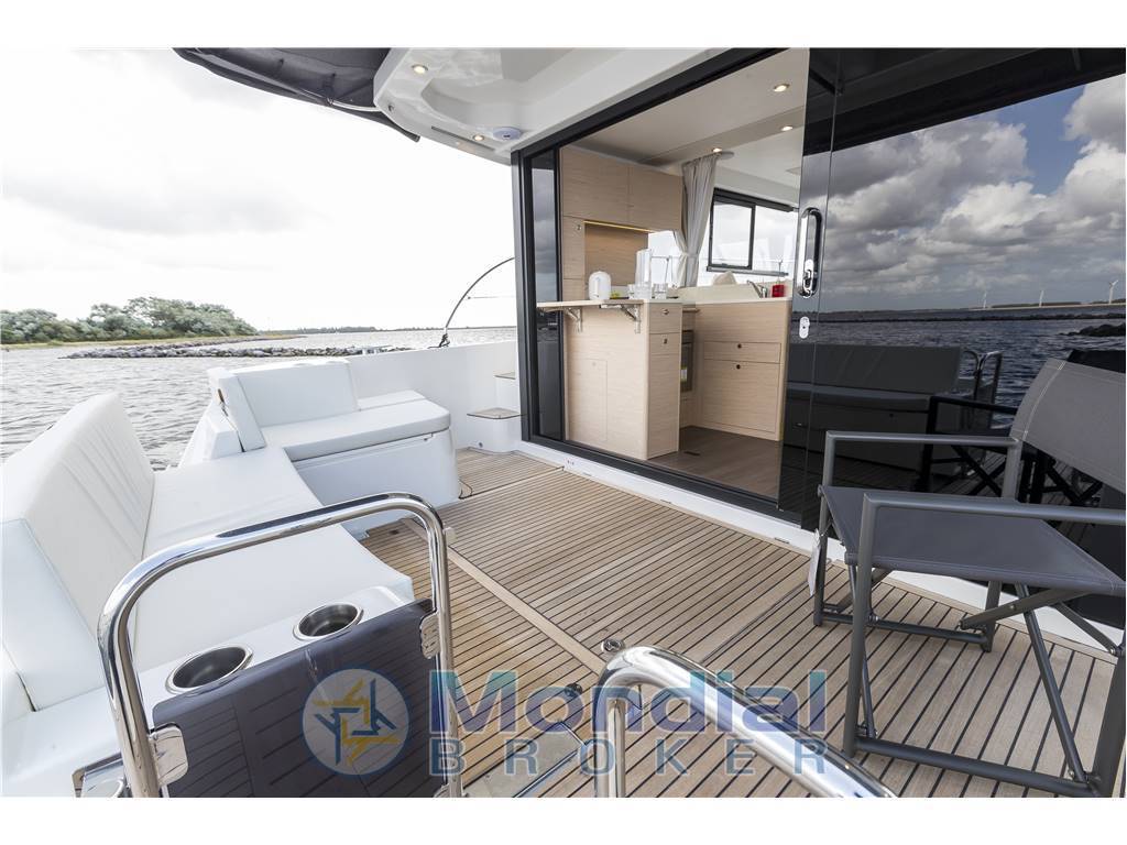 Beneteau Swift trawler 41 fly