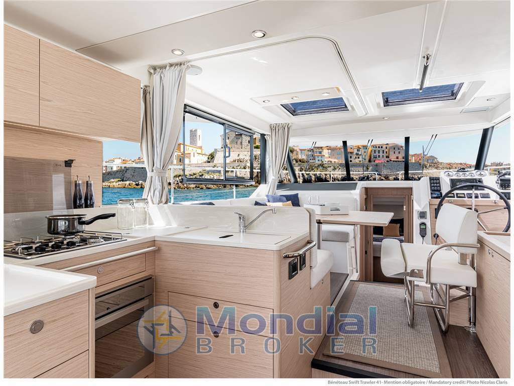 Beneteau Swift trawler 41 fly