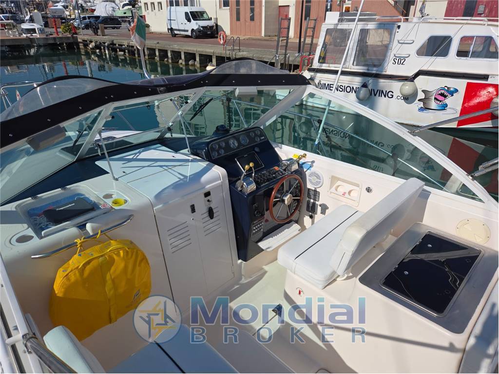Tiara yacht internayional Tiara 2900 coronet