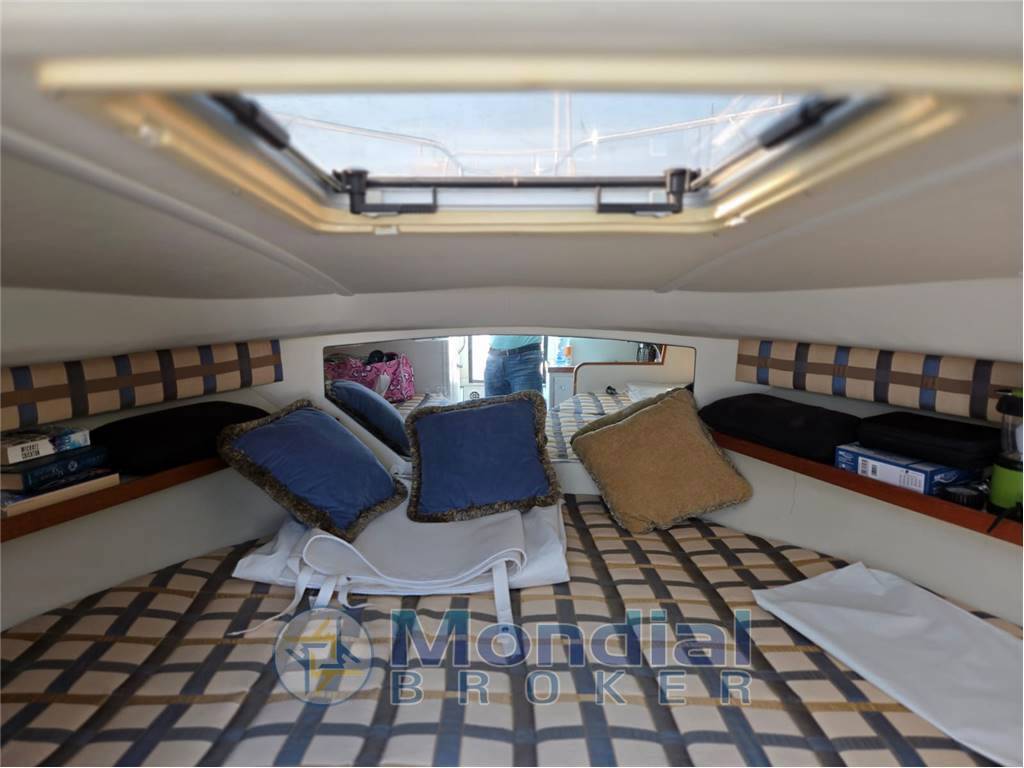 Tiara yacht internayional Tiara 2900 coronet