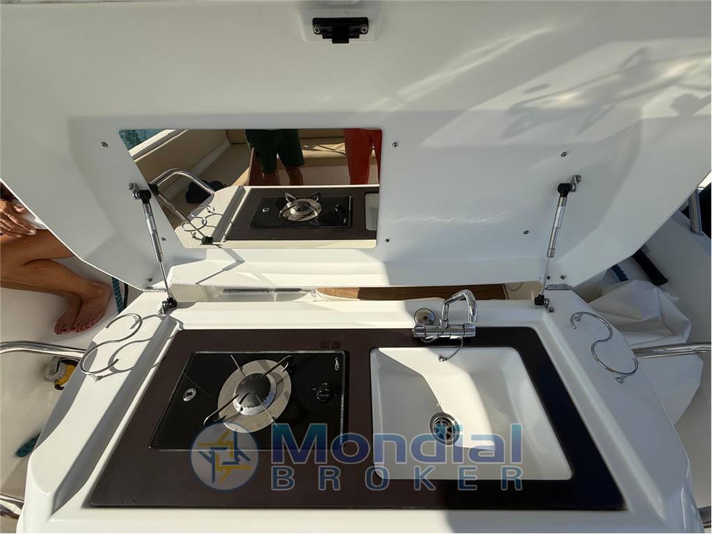 Beneteau Flyer 850