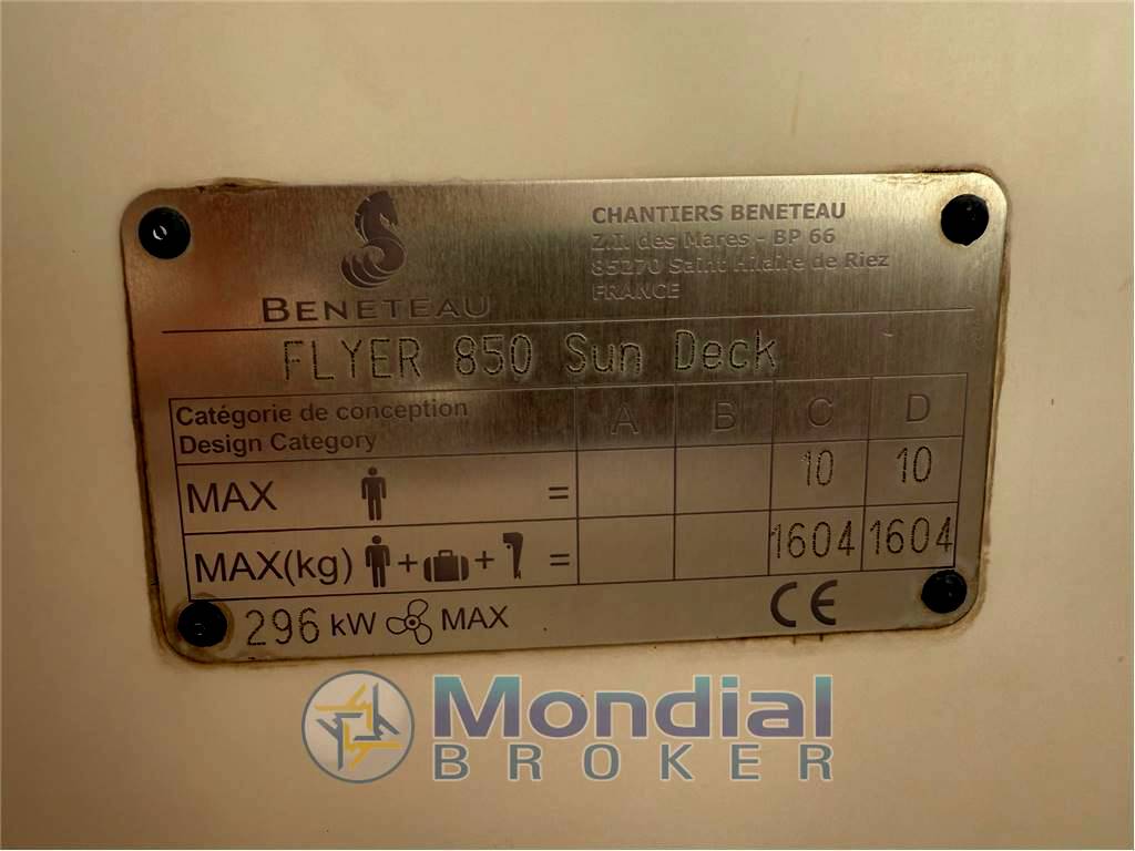Beneteau Flyer 850
