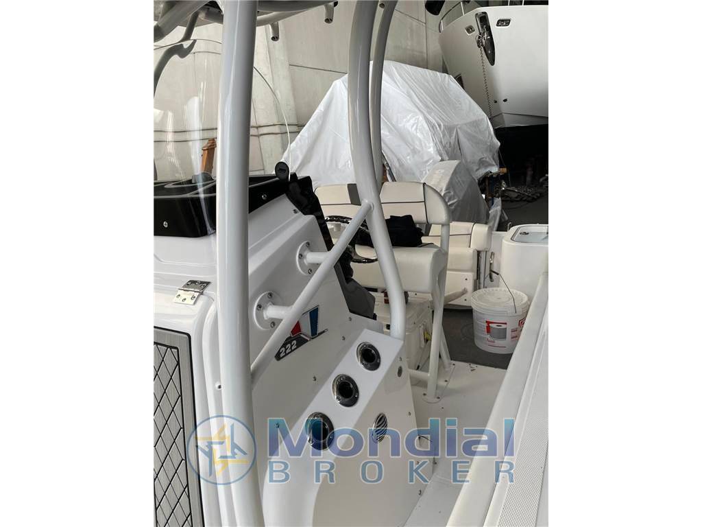 Wellcraft marine 222 fisherman