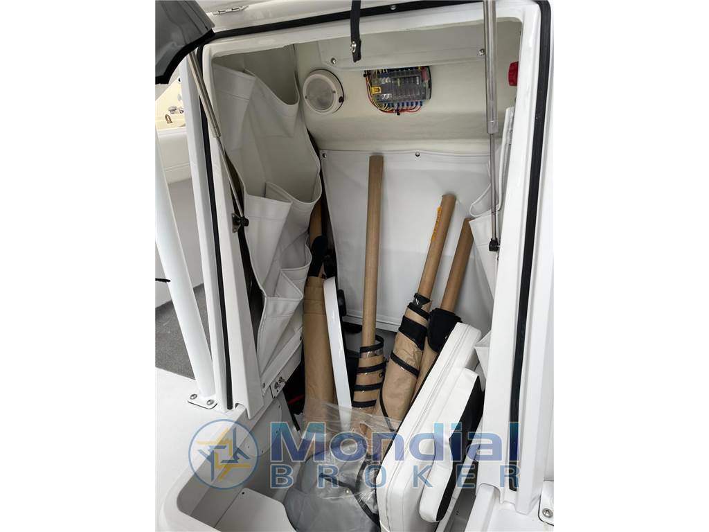 Wellcraft marine 222 fisherman
