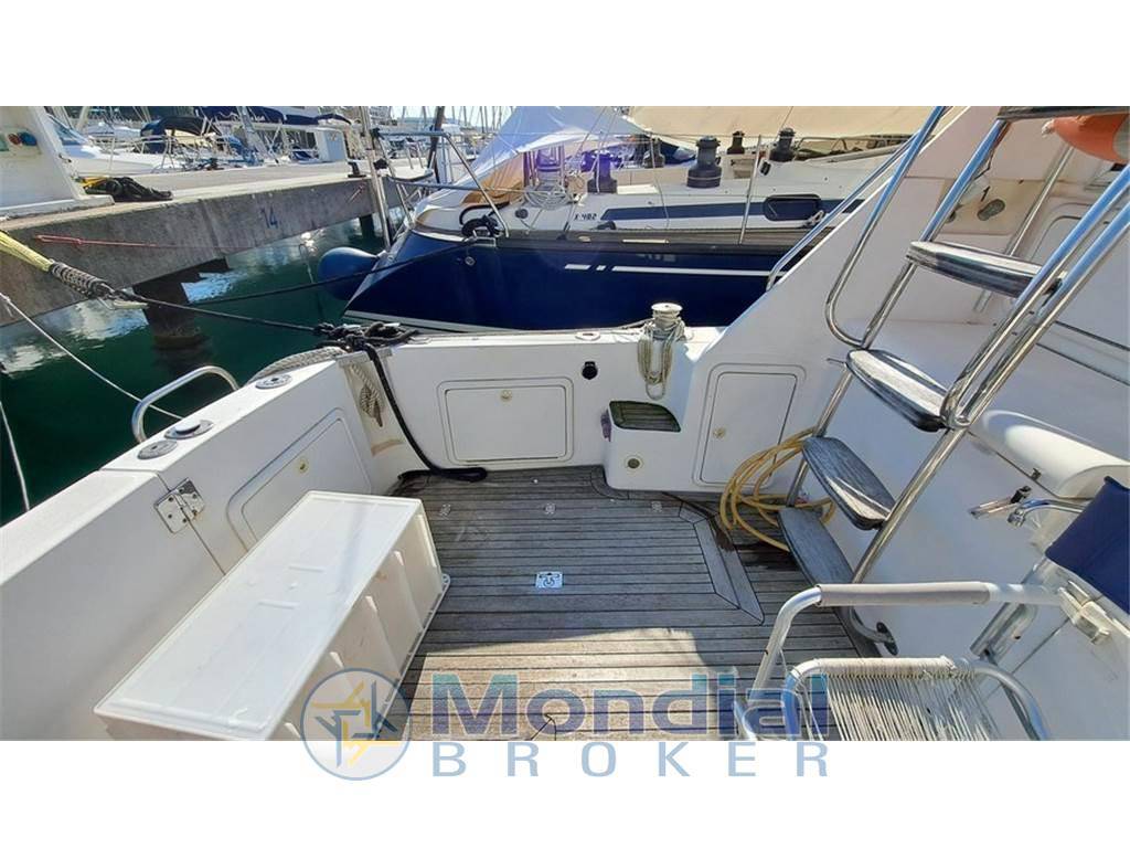 Riviera 36 hard top