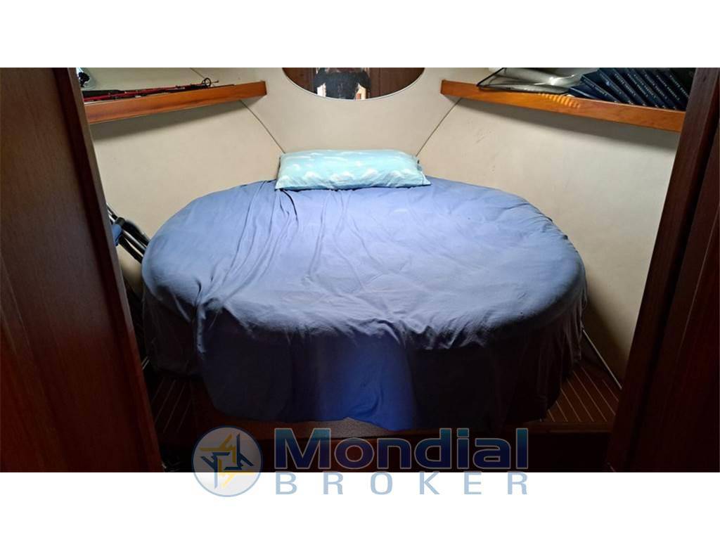 Riviera 36 hard top