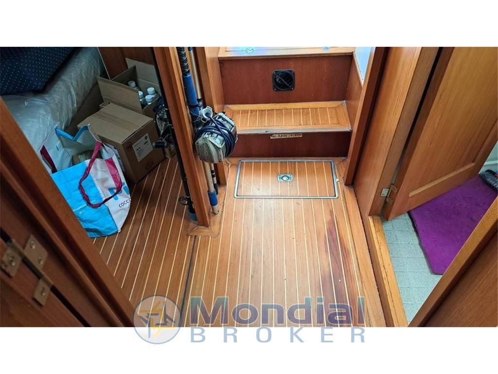 Riviera 36 hard top