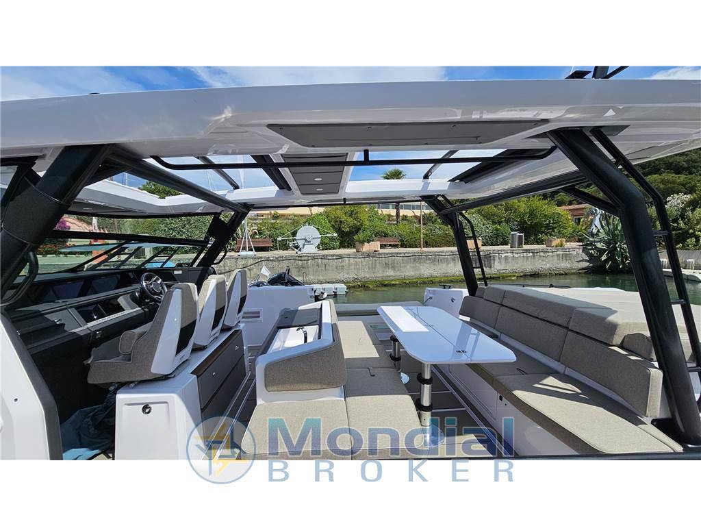 Axopar 45 st sun top
