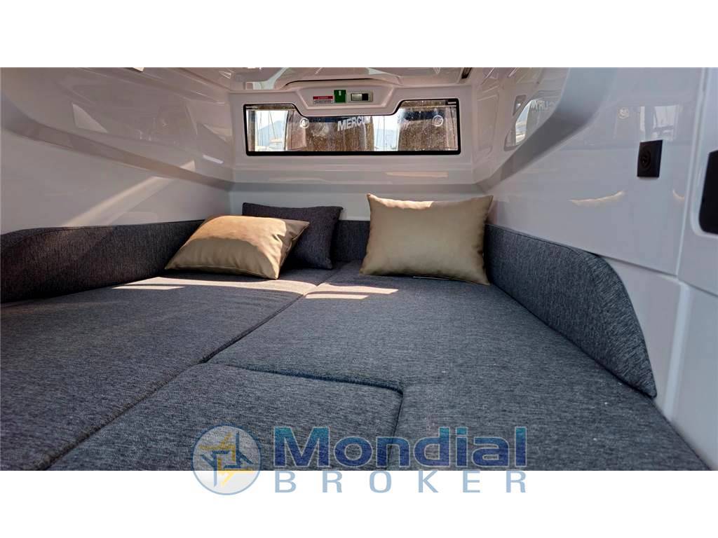 Axopar boats oy 29 xc cross cabin