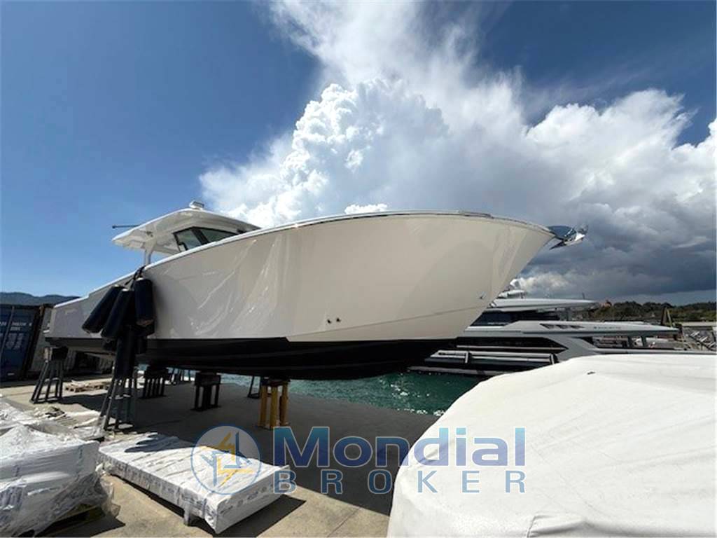Bertram yacht 39 cc