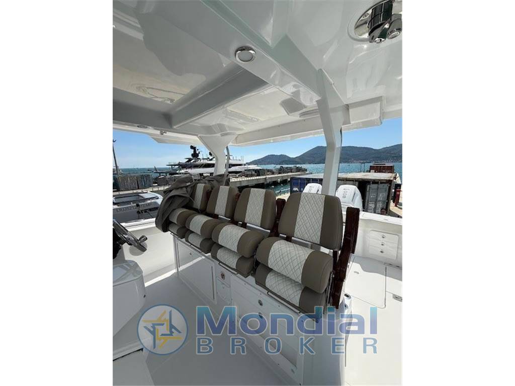 Bertram yacht 39 cc