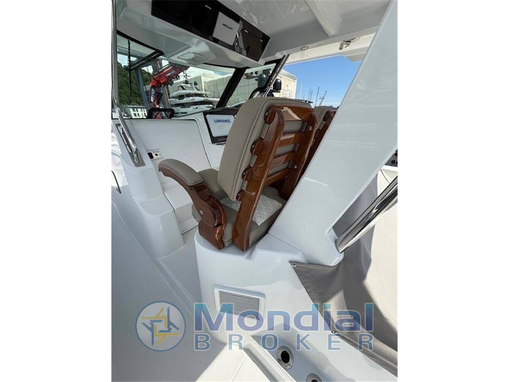 Bertram yacht 39 cc