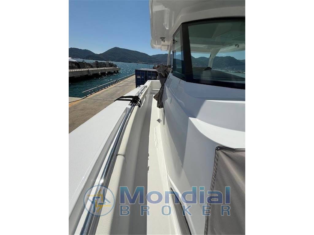 Bertram yacht 39 cc