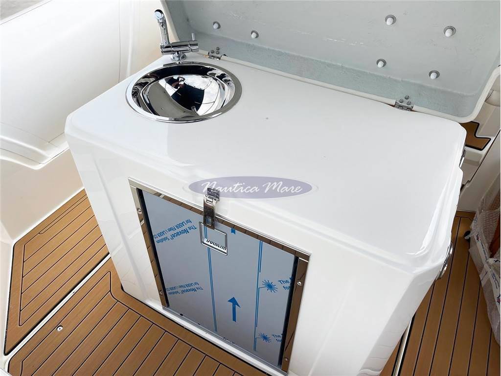 Nuova jolly Prince 28 sport cabin