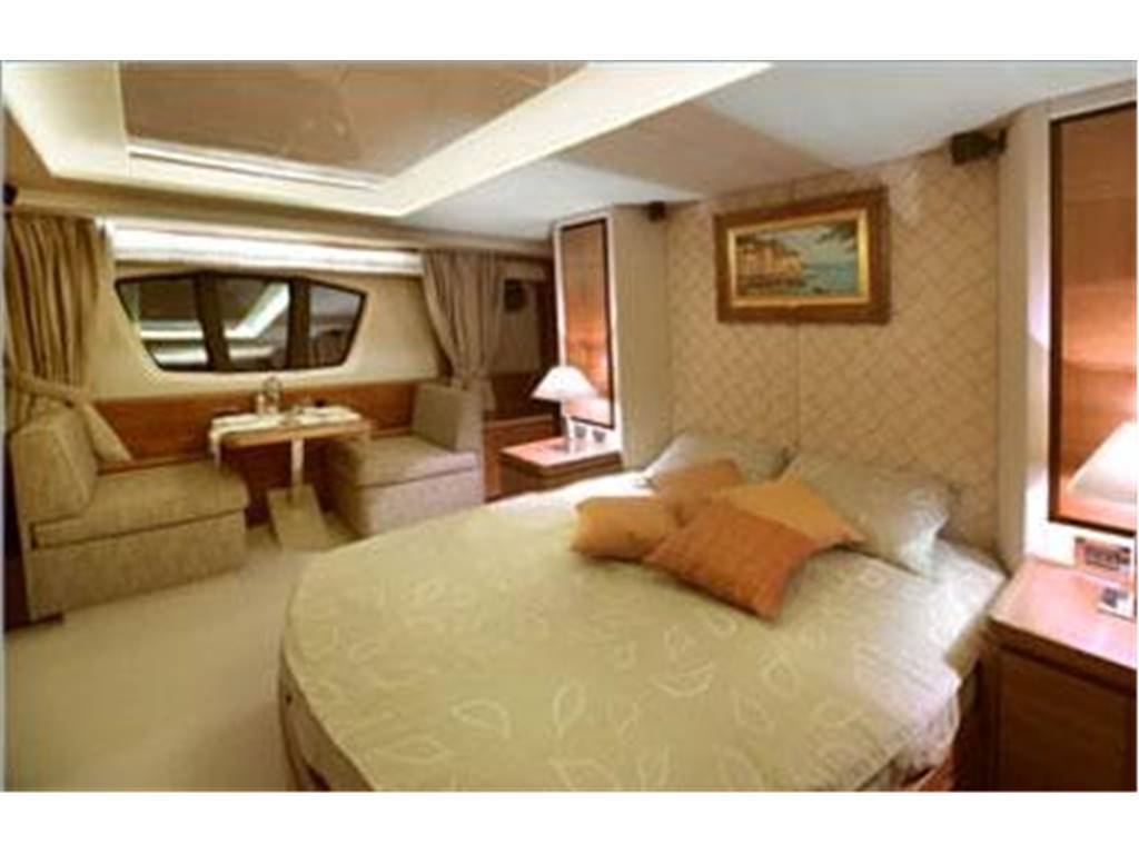Azimut 75