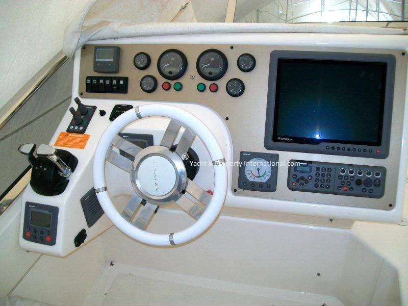 Azimut 53