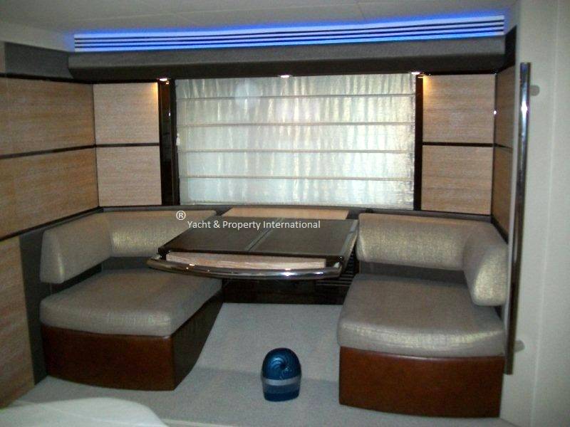 Azimut 53