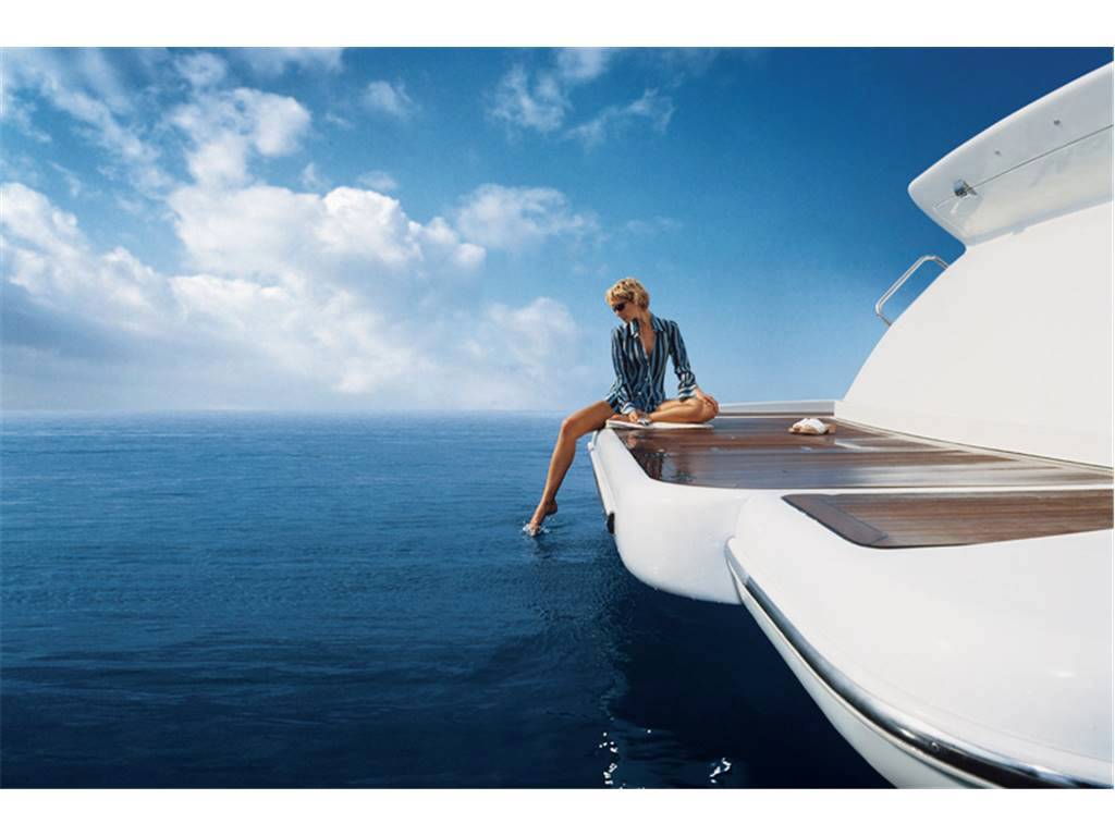 Azimut 86s
