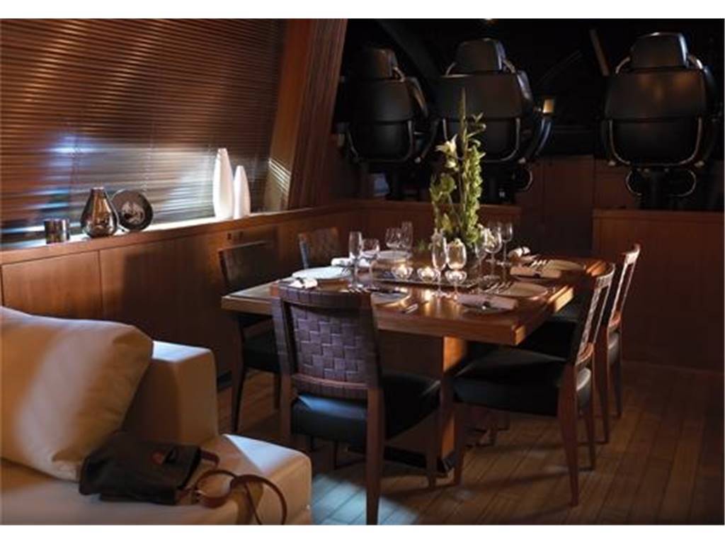 Sunseeker Predator 108