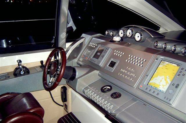 Azimut 68s