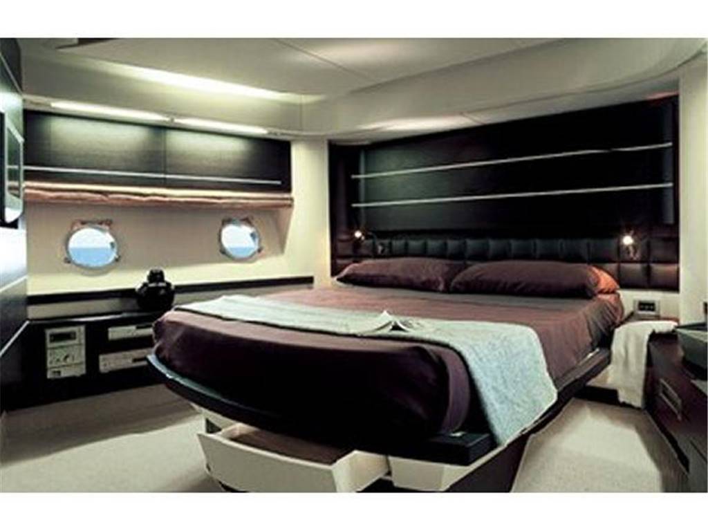 Azimut 86s