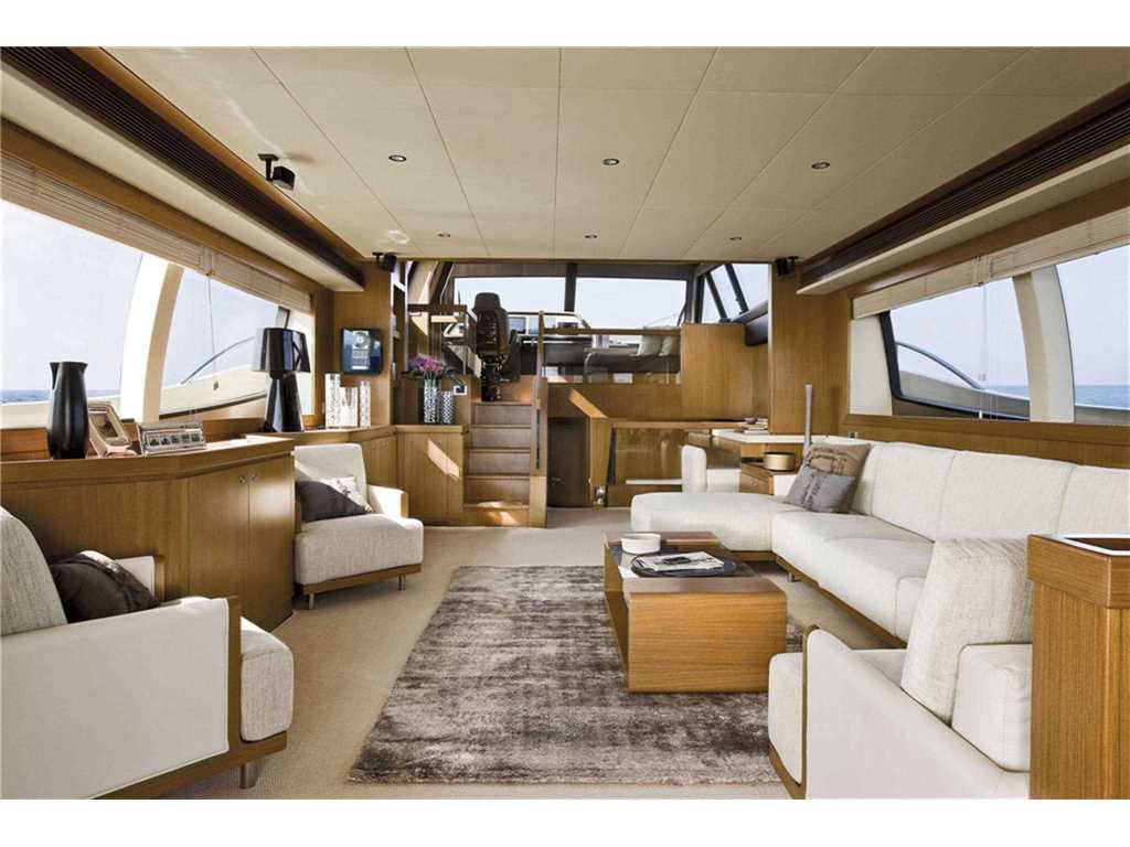Ferretti Altura