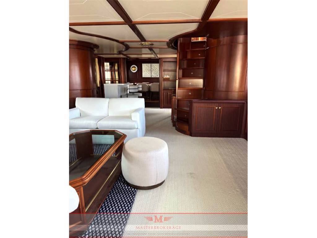 Ferretti custom line Navetta 27