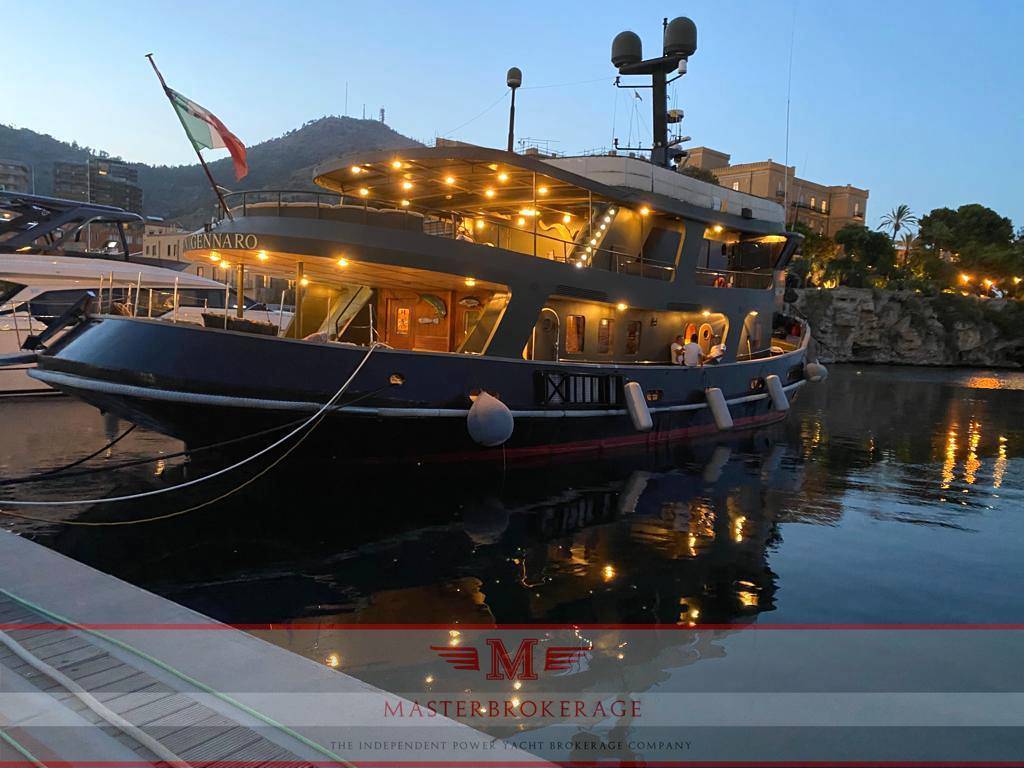 Benetti Rimorchiatore 30 metri