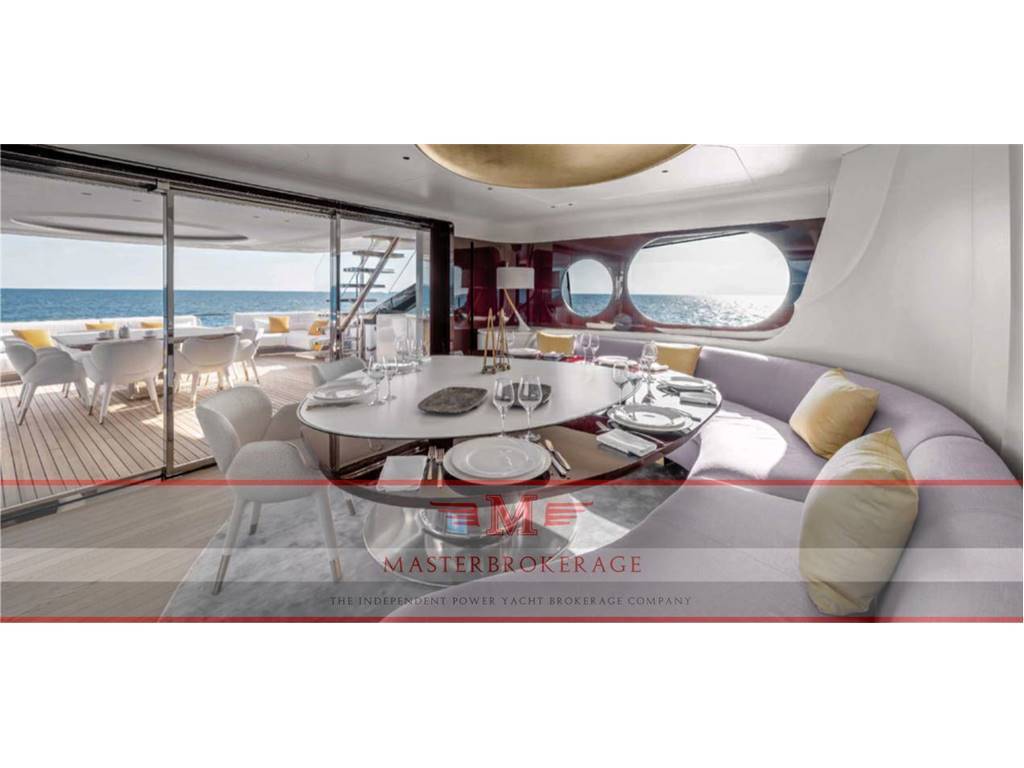 Azimut Grande 38 trideck