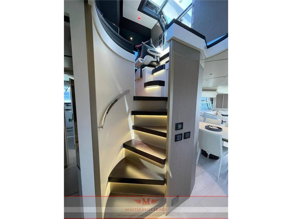 Azimut Magellano 25 metri